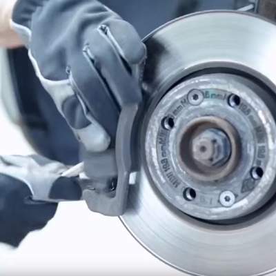 Cambio discos de freno Cambio discos de freno