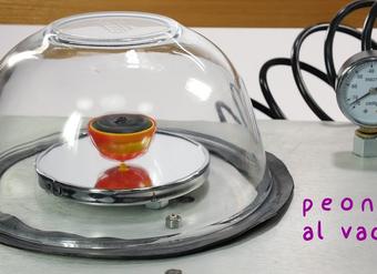 Peonza Girando al Vacío Peonza Girando al Vacío