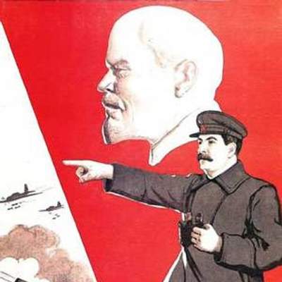 Totalitarismos y Democracia Totalitarismos y Democracia