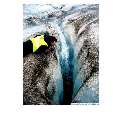 Grieta en un glaciar Grieta en un glaciar