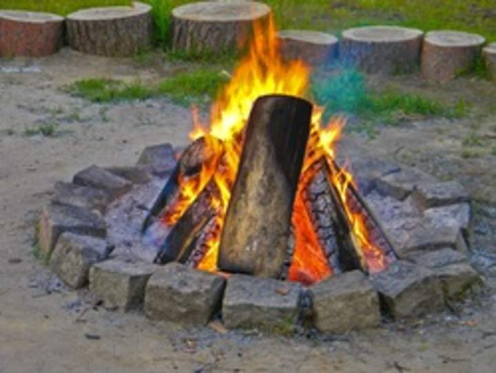 Madera encendida Madera encendida