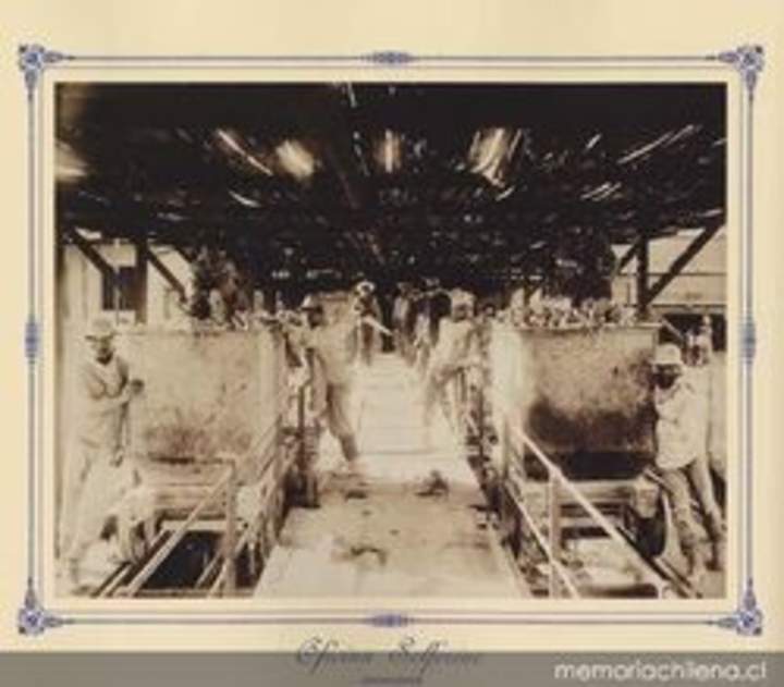 Trabajo en una salitrera Trabajo en una salitrera