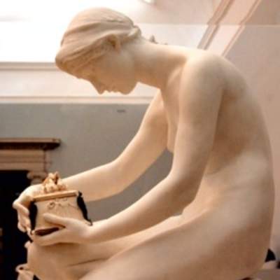 Escultura de Pandora Escultura de Pandora