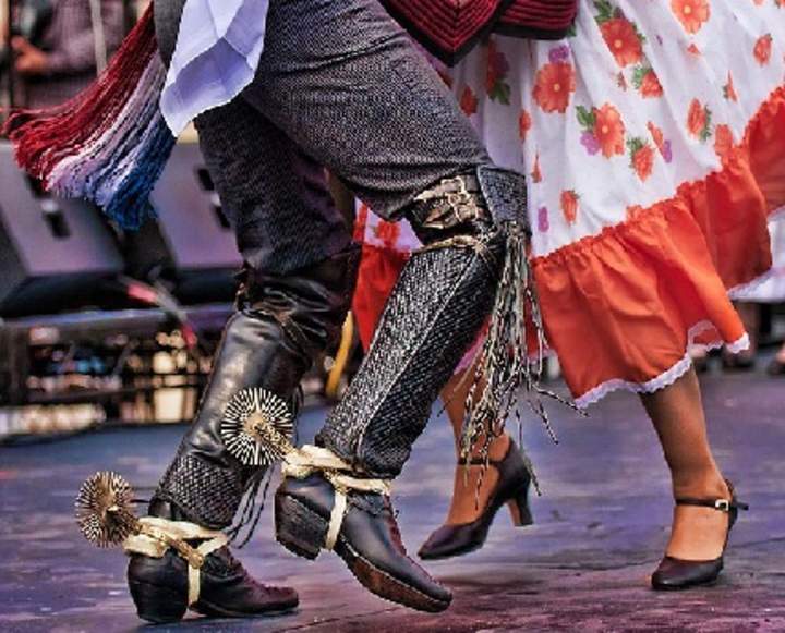 Zapateo de Cueca Zapateo de Cueca