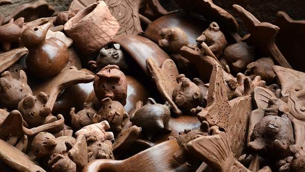 Artesanía de Pomaire Artesanía de Pomaire