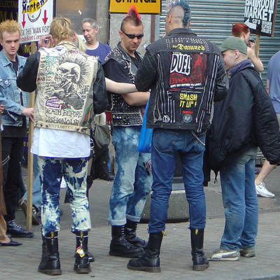 Microcuento Almuerzo punk Microcuento Almuerzo punk