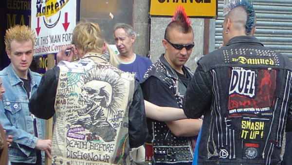 Microcuento Almuerzo punk Microcuento Almuerzo punk