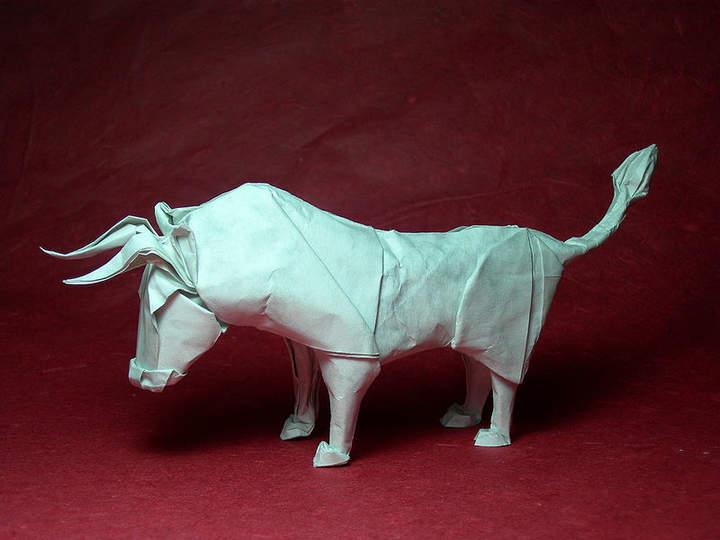 Toro en origami Toro en origami