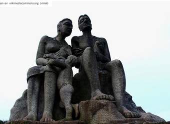 Escultura familia Escultura familia