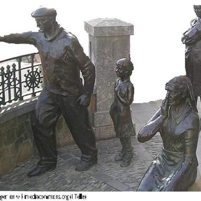 Escultura familia1 Escultura familia1