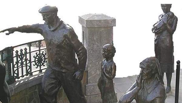 Escultura familia1 Escultura familia1