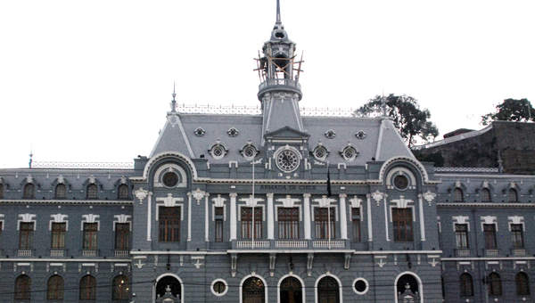 Edificio de la Comandancia de la Armada de Chile Edificio de la Comandancia de la Armada de Chile