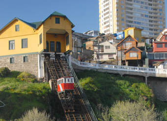 Ascensor cerro Barón, Valparaíso Ascensor cerro Barón, Valparaíso