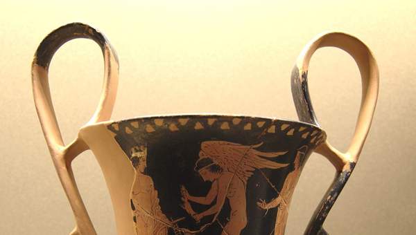 Cerámica griega Eros y el músico tocando lira Cerámica griega Eros y el músico tocando lira