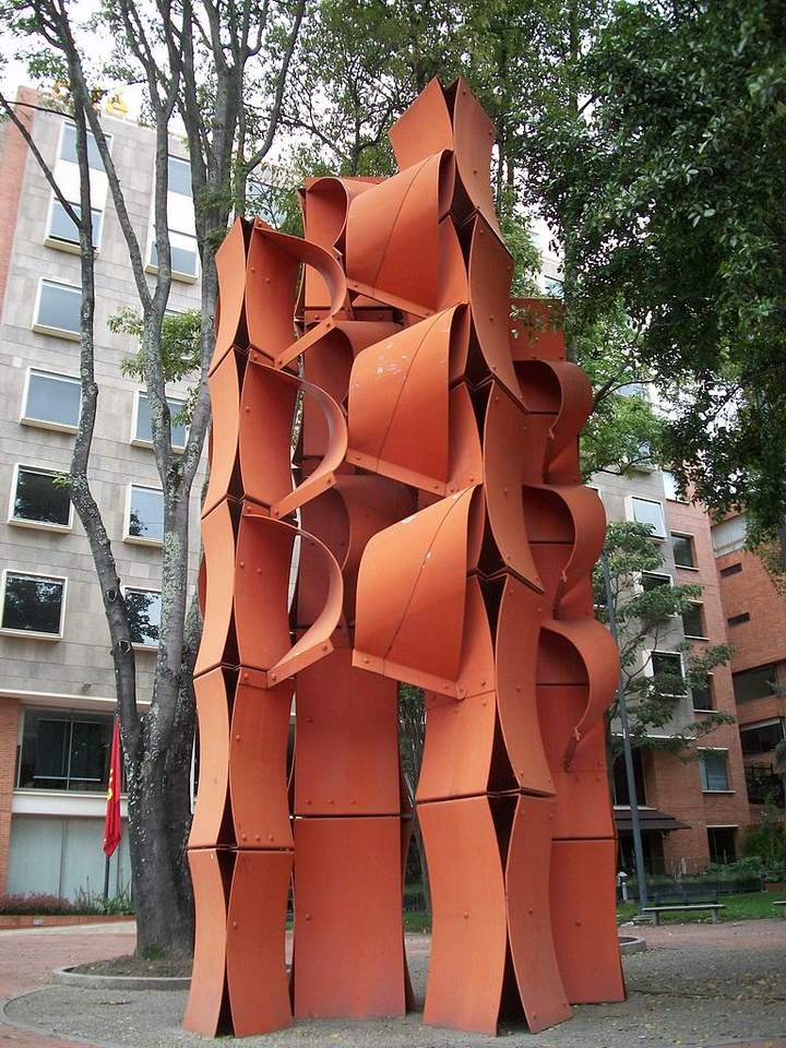 Cascada de Edgar Negret Cascada de Edgar Negret