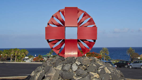 Sol Rojo de Edgar Negret Sol Rojo de Edgar Negret