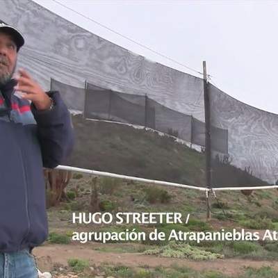 Atrapanieblas en el desierto de Atacama Atrapanieblas en el desierto de Atacama