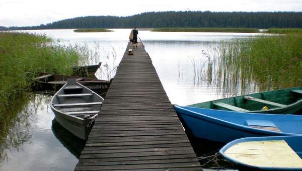 Afiche de vocabulario: apacible Afiche de vocabulario: apacible