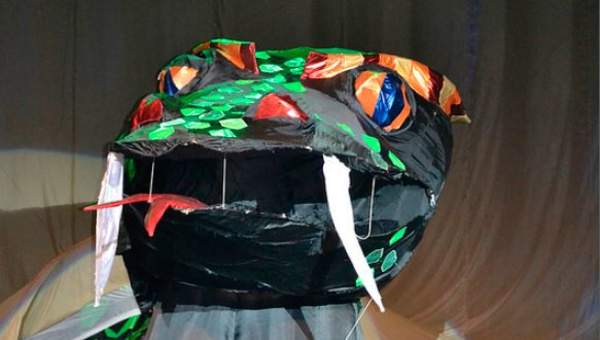 Dragones en escena 2 Dragones en escena 2