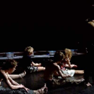 Escena de una obra de teatro Escena de una obra de teatro