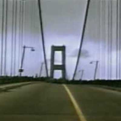 Resonancia en puentes colgantes Resonancia en puentes colgantes