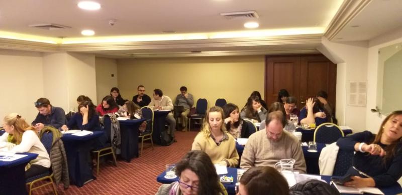 Imagen: Charla de la UCE a editoriales